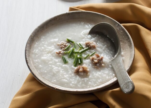 Người bệnh cần theo dõi diễn biến bệnh sốt xuất huyết để chăm sóc phù hợp