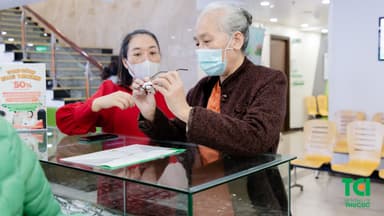 Những lí do bạn nên sở hữu kính lão thị gấp gọn