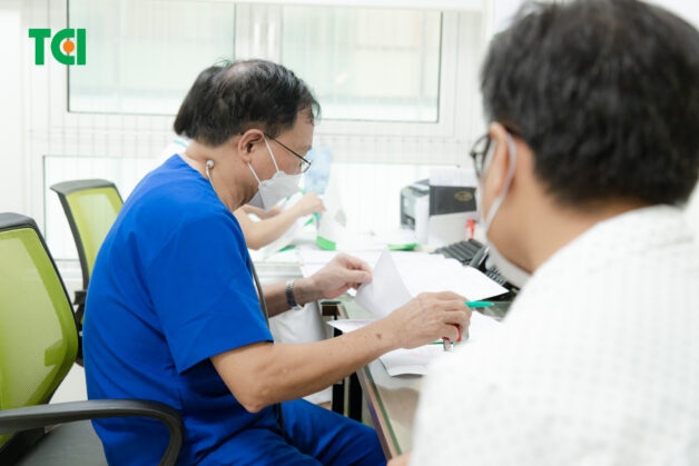 Tư vấn chăm sóc sức khỏe cho anh Q sau quá trình thăm khám