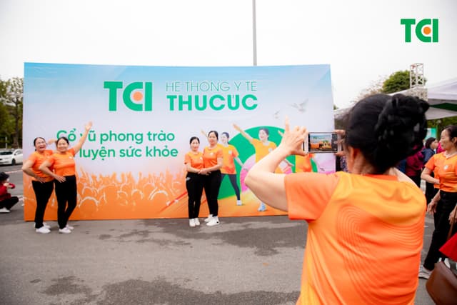 Ảnh Sự kiện Đồng diễn dân vũ – Phụ nữ Việt Nam giàu sức sống