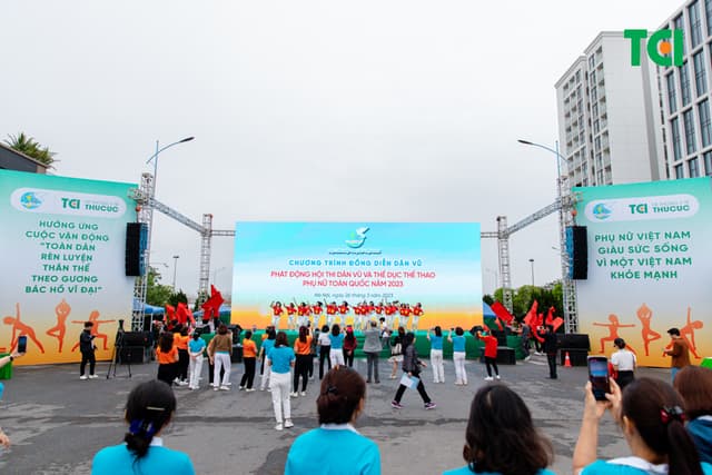 Ảnh Sự kiện Đồng diễn dân vũ – Phụ nữ Việt Nam giàu sức sống