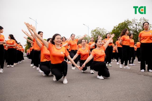 Ảnh Sự kiện Đồng diễn dân vũ – Phụ nữ Việt Nam giàu sức sống