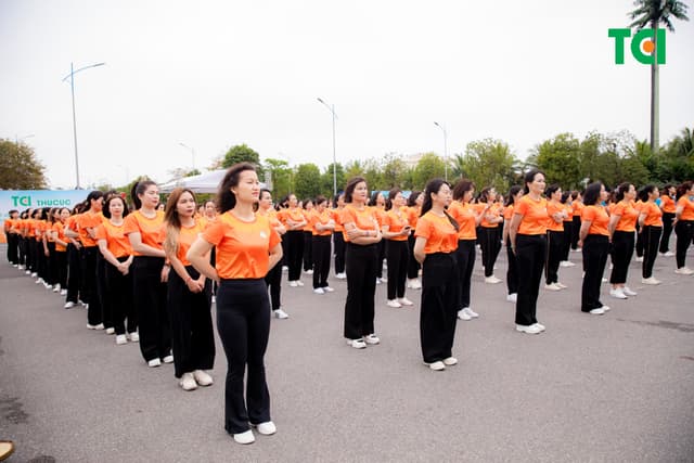 Ảnh Sự kiện Đồng diễn dân vũ – Phụ nữ Việt Nam giàu sức sống