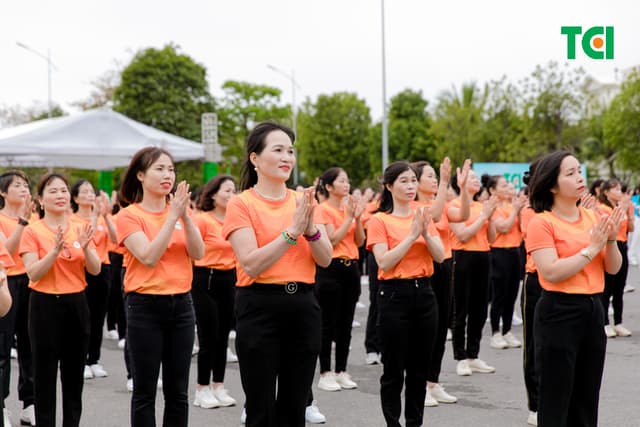 Ảnh Sự kiện Đồng diễn dân vũ – Phụ nữ Việt Nam giàu sức sống