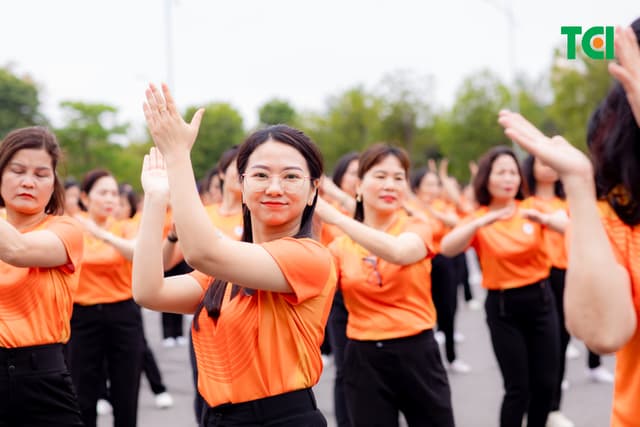 Ảnh Sự kiện Đồng diễn dân vũ – Phụ nữ Việt Nam giàu sức sống