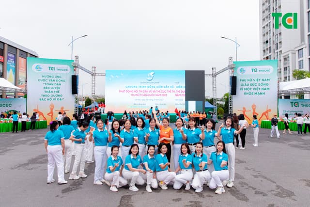 Ảnh Sự kiện Đồng diễn dân vũ – Phụ nữ Việt Nam giàu sức sống