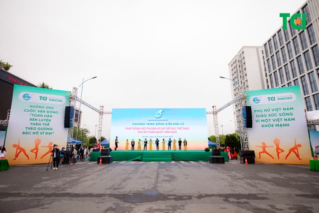 Ảnh Sự kiện Đồng diễn dân vũ – Phụ nữ Việt Nam giàu sức sống