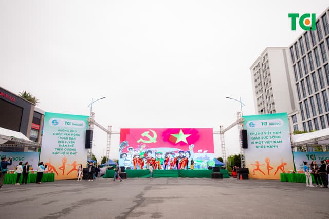 Ảnh Sự kiện Đồng diễn dân vũ – Phụ nữ Việt Nam giàu sức sống