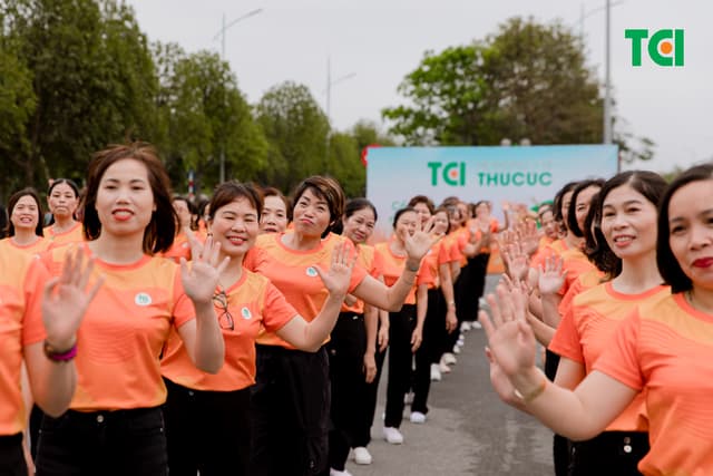 Ảnh Sự kiện Đồng diễn dân vũ – Phụ nữ Việt Nam giàu sức sống