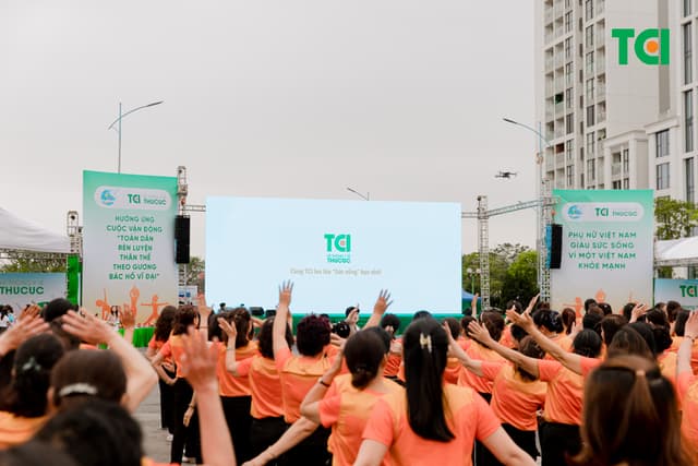 Ảnh Sự kiện Đồng diễn dân vũ – Phụ nữ Việt Nam giàu sức sống