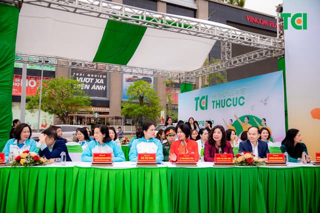 Ảnh Sự kiện Đồng diễn dân vũ – Phụ nữ Việt Nam giàu sức sống