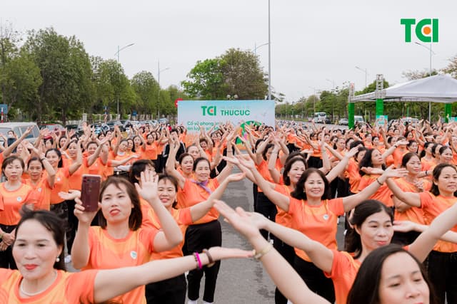 Ảnh Sự kiện Đồng diễn dân vũ – Phụ nữ Việt Nam giàu sức sống