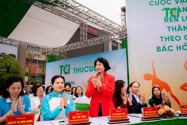 Ảnh Sự kiện Đồng diễn dân vũ – Phụ nữ Việt Nam giàu sức sống