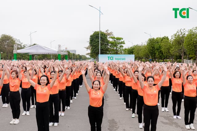 Ảnh Sự kiện Đồng diễn dân vũ – Phụ nữ Việt Nam giàu sức sống