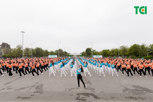 Ảnh Sự kiện Đồng diễn dân vũ – Phụ nữ Việt Nam giàu sức sống