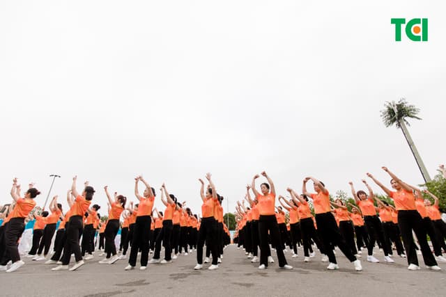 Ảnh Sự kiện Đồng diễn dân vũ – Phụ nữ Việt Nam giàu sức sống