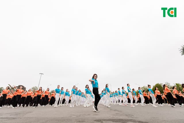 Ảnh Sự kiện Đồng diễn dân vũ – Phụ nữ Việt Nam giàu sức sống