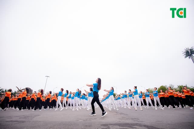 Ảnh Sự kiện Đồng diễn dân vũ – Phụ nữ Việt Nam giàu sức sống