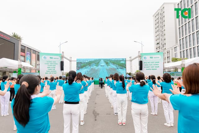 Ảnh Sự kiện Đồng diễn dân vũ – Phụ nữ Việt Nam giàu sức sống