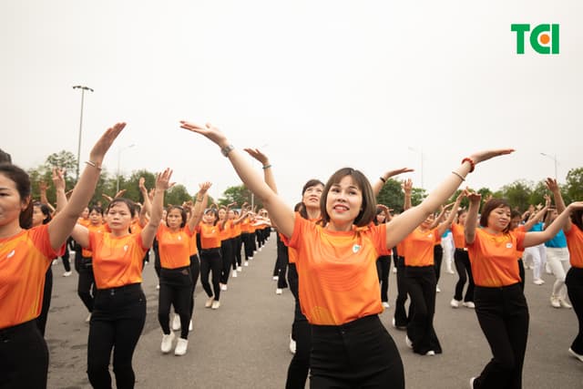 Ảnh Sự kiện Đồng diễn dân vũ – Phụ nữ Việt Nam giàu sức sống