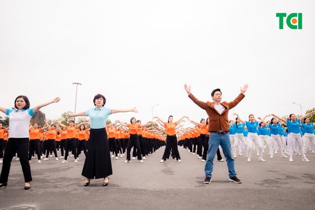 Ảnh Sự kiện Đồng diễn dân vũ – Phụ nữ Việt Nam giàu sức sống