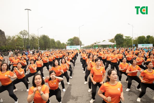 Ảnh Sự kiện Đồng diễn dân vũ – Phụ nữ Việt Nam giàu sức sống