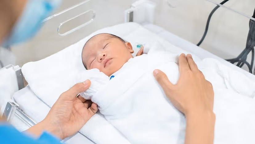 Bệnh võng mạc trẻ sinh non cần phát hiện sớm