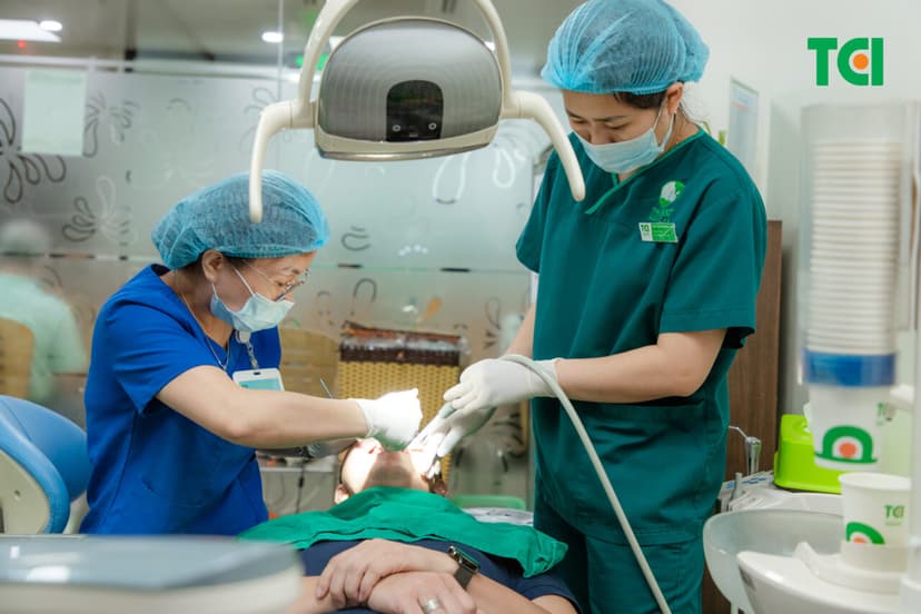 Giải đáp chi tiết: Có nên nhổ răng khôn hàm trên?