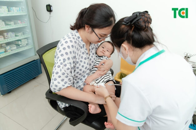 Tại sao trẻ em cần được tiêm phòng vắc xin sởi, quai bị, Rubella?