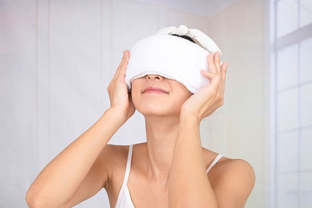 mắt sưng nên làm gì