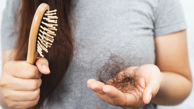U tuyến giáp lành tính gây đau đầu