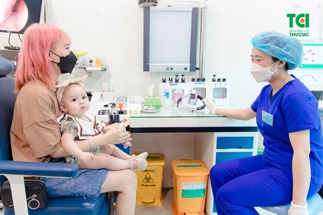 Thuốc cảm cúm của nhật cho trẻ em dạng siro