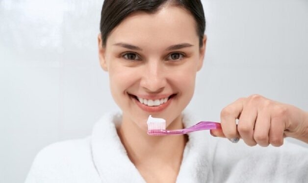 Cần vệ sinh đúng cách khi dùng thuốc chữa viêm lợi tụt lợi