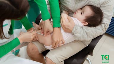 Tiêm phòng trọn gói – giải pháp tránh quên lịch tiêm phòng cho bé