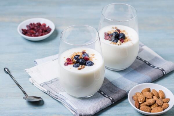 Trào ngược dạ dày nên uống sữa