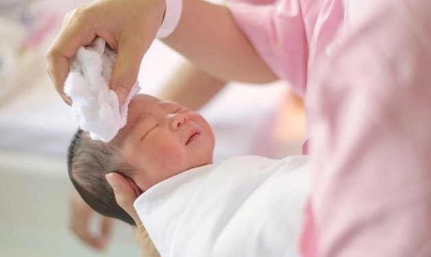 Xử lý tình trạng trẻ bị sốt