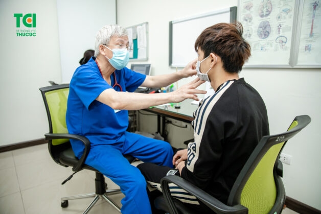 Điều trị bệnh Parkinson.