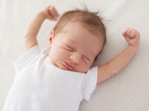 Giải đáp chi tiết thắc mắc: Trẻ bị còi xương là thiếu chất gì?