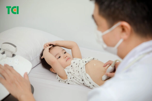 Trong một số trường hợp, trẻ bị nhiễm khuẩn đường ruột có thể được yêu cầu siêu âm ổ bụng để đánh giá sự tổn thương của các tạng.