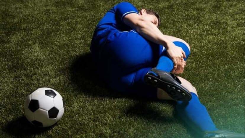 Sau phẫu thuật rách sụn chêm có đá bóng được không?