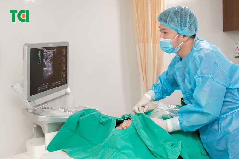 Nhiệt lượng cần thiết để đốt u tuyến giáp bằng sóng cao tần cần duy trì ở mức 60-100 độ C