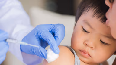 Nắm rõ lịch tiêm phòng bệnh viêm màng não mô cầu