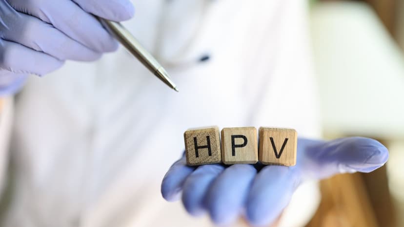 Sùi mào gà – bệnh lây qua đường tình dục khó chữa khỏi dứt điểm