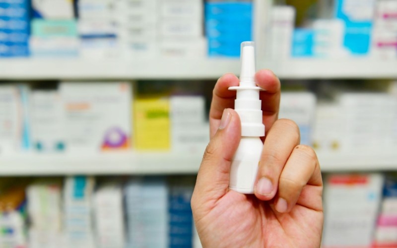 thuốc xịt mũi trị viêm xoang