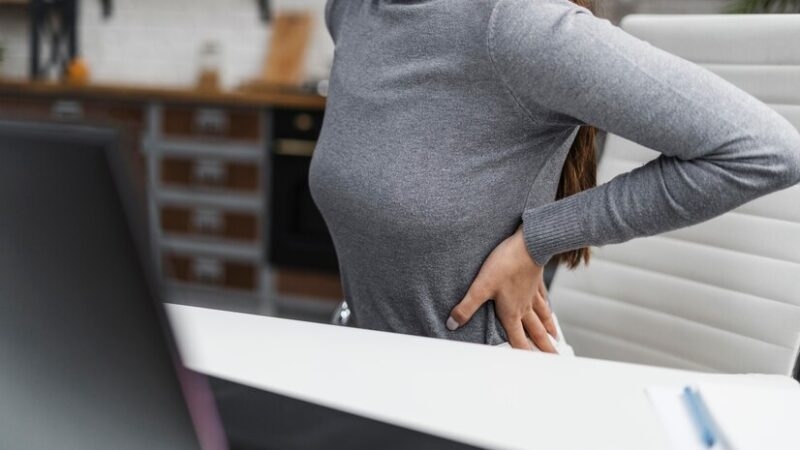 Bác sĩ khuyến khích người bệnh nên đi bộ, tập thể dục nhẹ nhàng để đạt được hiệu quả phục hồi tốt nhất.