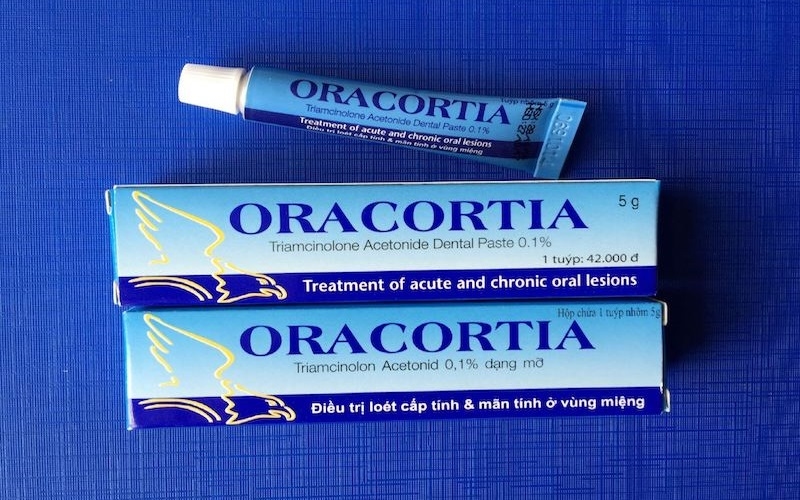thuốc bôi nhiệt miệng