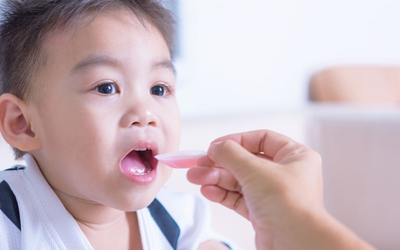 thuốc tiêu chảy cho bé