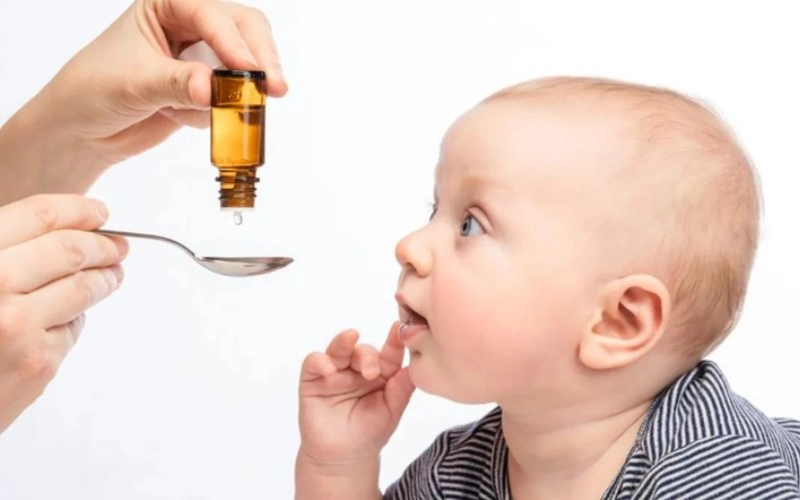 vitamin D3 K2 cho trẻ sơ sinh uống lúc nào?