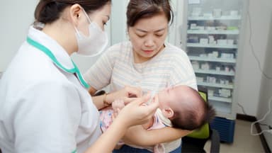 Các mũi tiêm dịch vụ cần bổ sung cho trẻ em