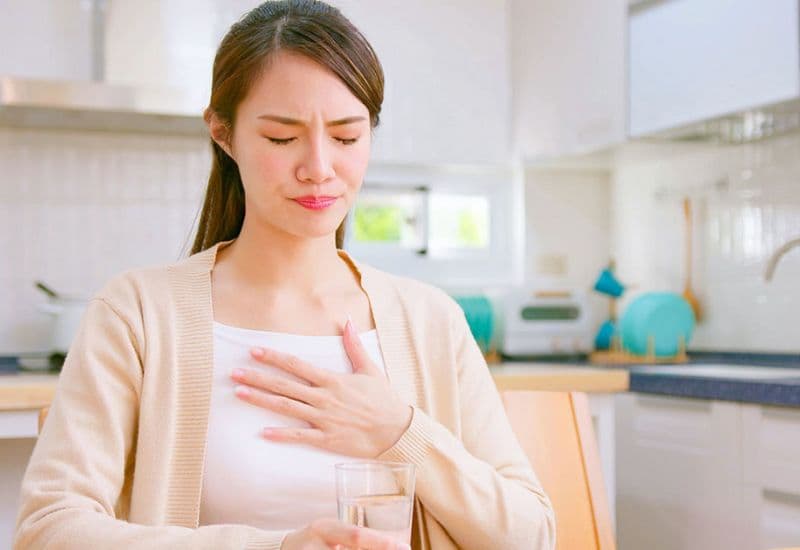 Triệu chứng ăn không tiêu ợ chua